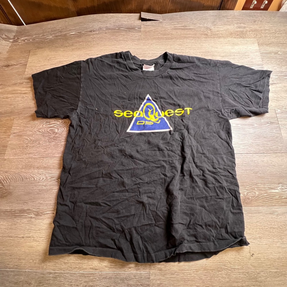 Vintage 90s SeaQuest DSV T-Shirt Mens Large Black hanes Sci-Fi TV Show Graphic